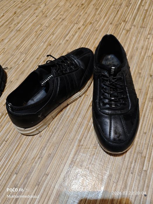 Продам туфли,кроссовки