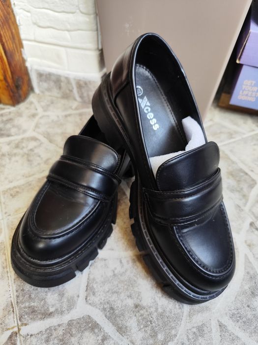 Дамски обувки Лоуфъри