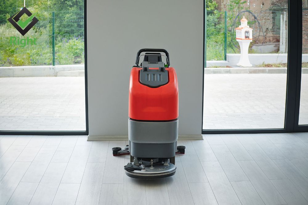 Машина за почистване на под на батерии - Hako B 45