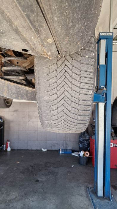 Anvelope allseason Bridgestone 235/45/17