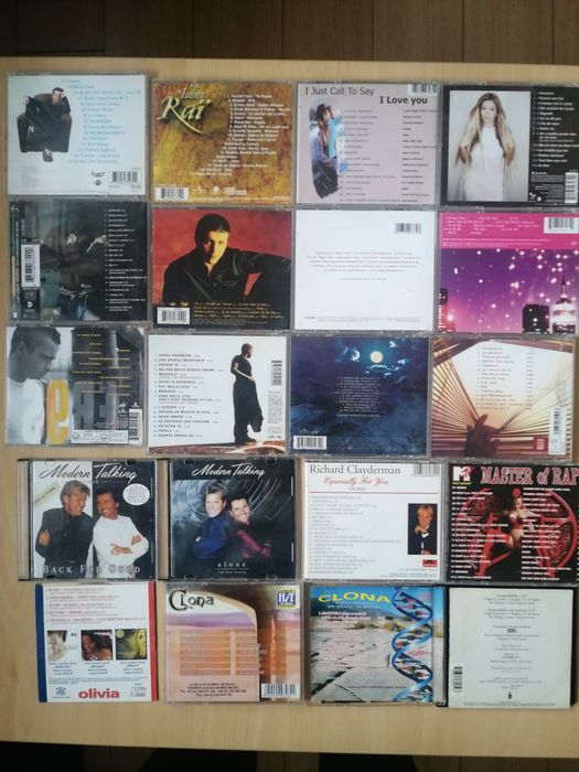 Cd-uri diverși interpreti