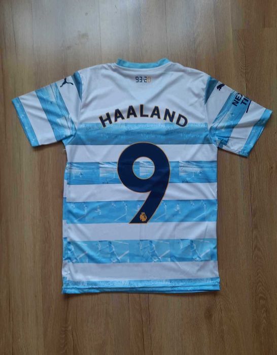 Нов детски футболен екип на Манчестър сити / Manchester City /