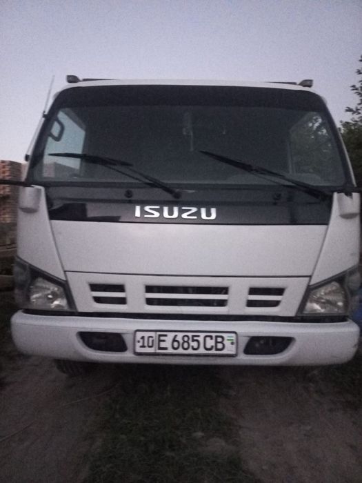 Isuzu samasval sotiladi