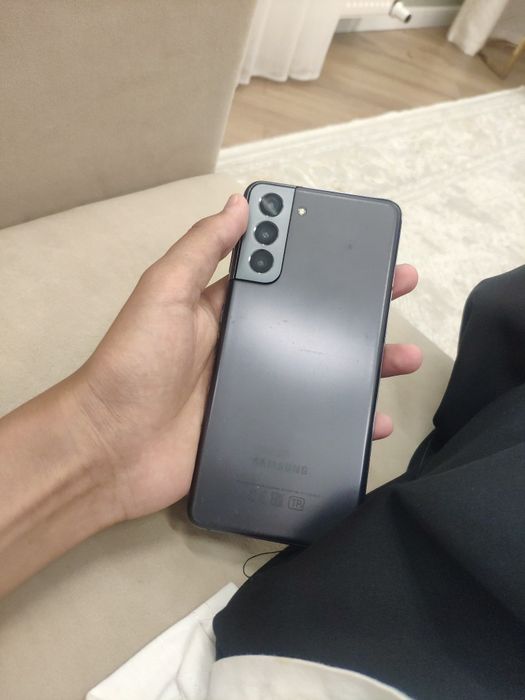 Samsung S21 продам