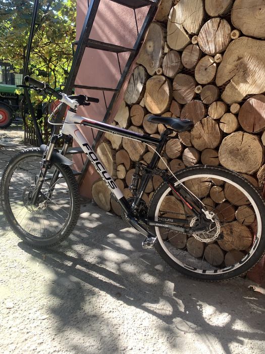 Bicicletă focus full suspension