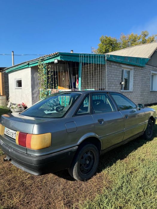 Продам ауди 80 б3 на ходу торг есть