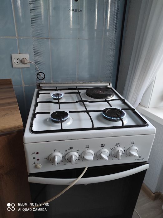 Продам газово-электрическую плиту.