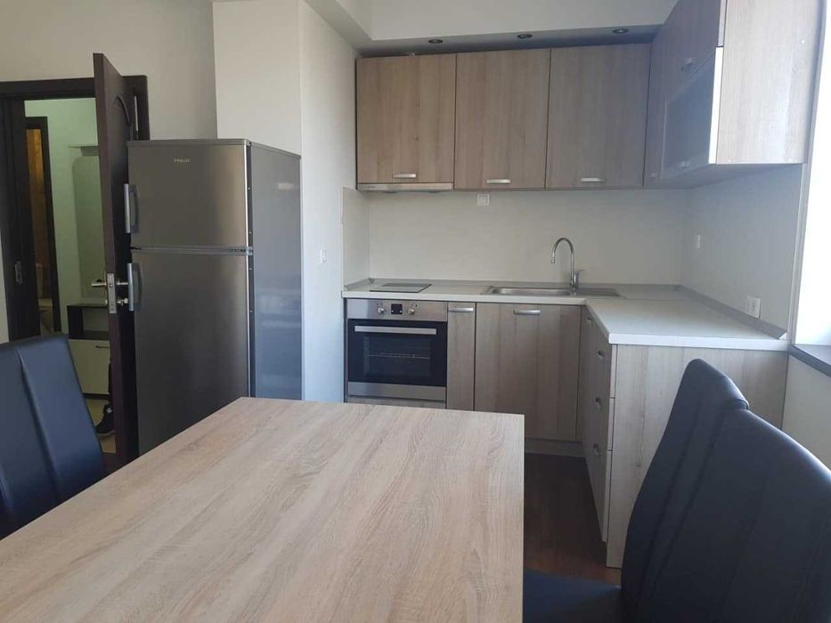 Дава се под наем Двустаен апартамент в София, Младост 4 - 70 кв.м за 423.81 € - Снимка #1