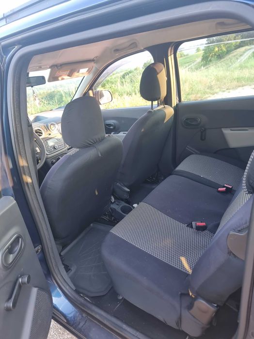 Dacia Lodgy 2015