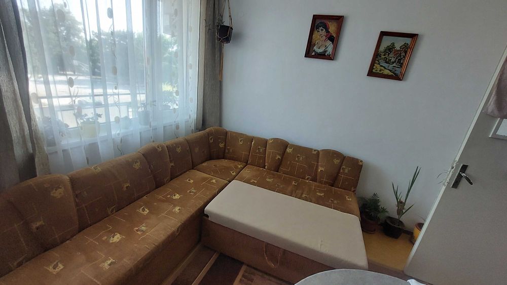 Куненски ъглов диван