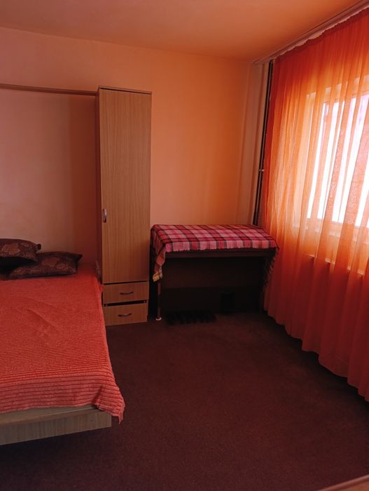 De închiriat garsonieră
