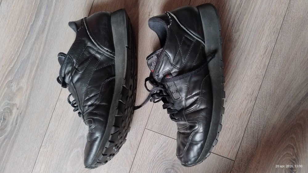 Adidași Reebok mărime 44