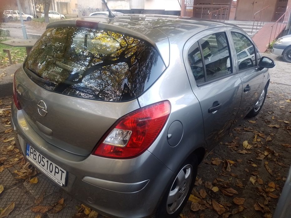Опел Корса D 2014 г. Първи собственик.