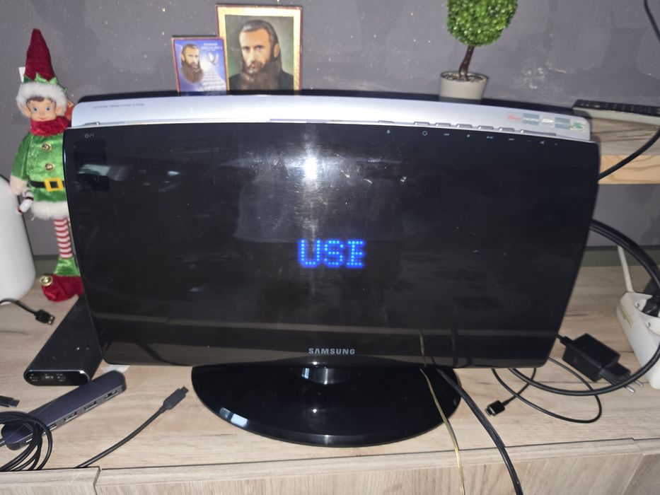 Sistem Home Cinema Samsung 5.1 HT-TX250 cu 4 boxe și subwoofer