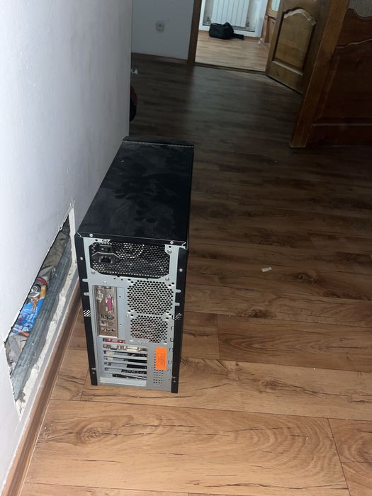 Продам два пк вроде рабочие за 5 к