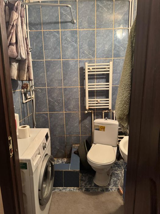 Vând doua camere km 0