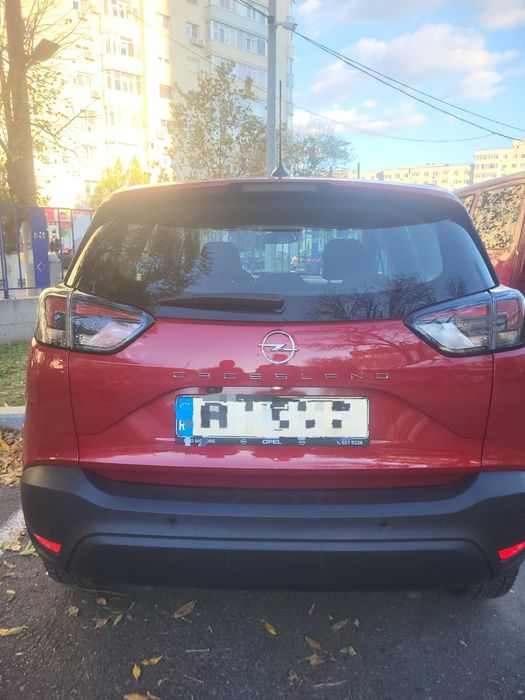 Vând Opel crossland