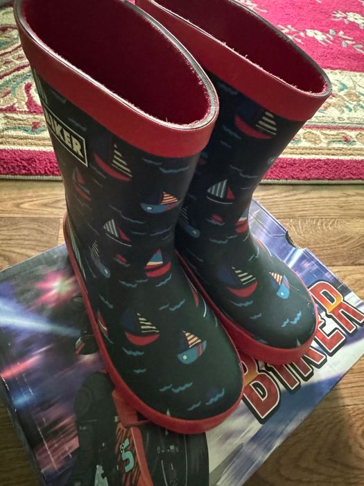 Резиновые сапоги 28 рр