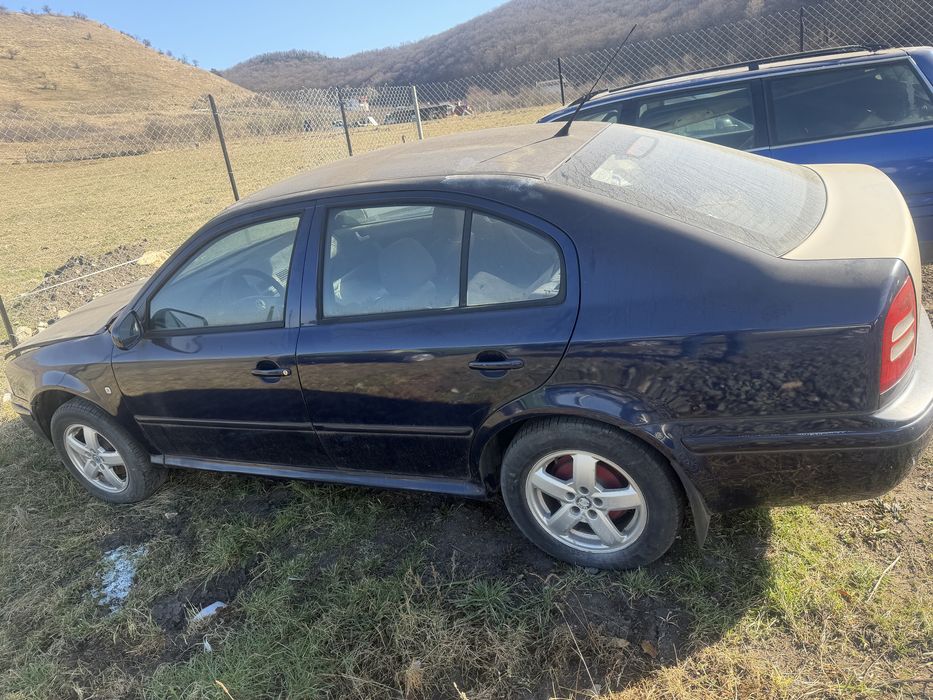 Dezmembram Skoda Octavia 1,2004