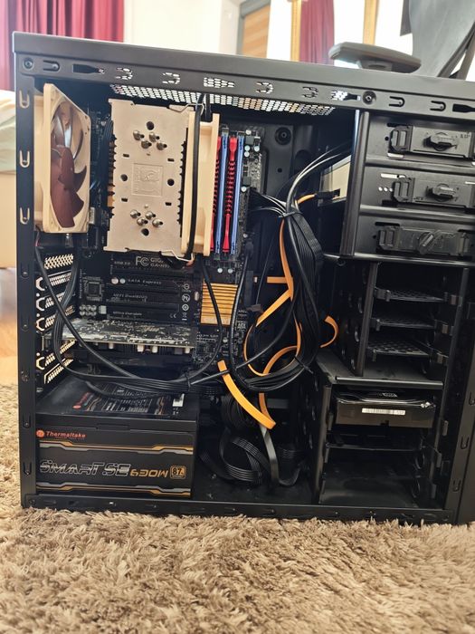 PC Desktop - Calculator Intel i7-4790K, 16GB RAM,500GB HDD, Radeon R7 250 2GB GDDR5, 630W + Bonus Kit Wireless Mouse și Tastatura