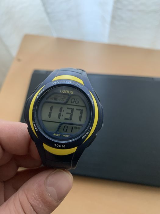 Мъжки спортен часовник