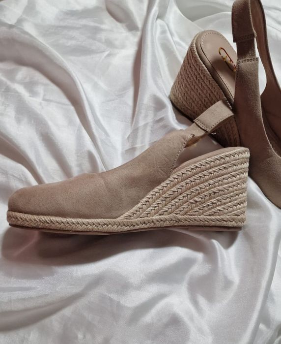 Продам обувь новую