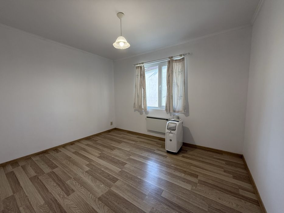 Дава се под наем Къща в с. Ново Ботево, Област Добрич - 111 кв.м за 550 € - Снимка #8