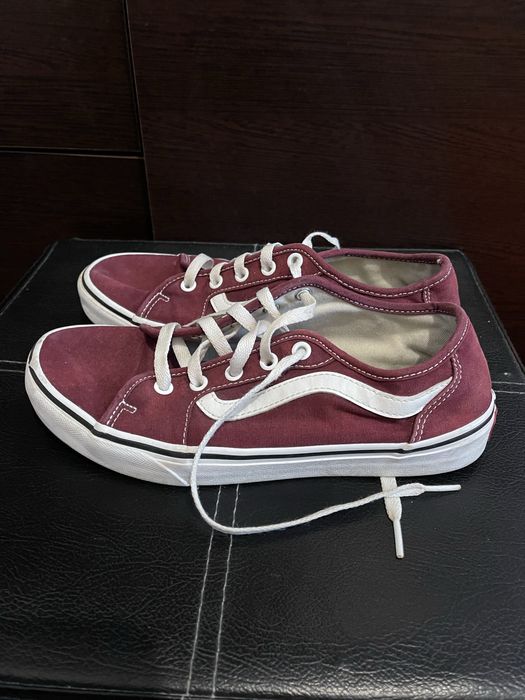 Tenisi Vans Ward Low Burgundy, Mărime 39 – Stare Foarte Bună