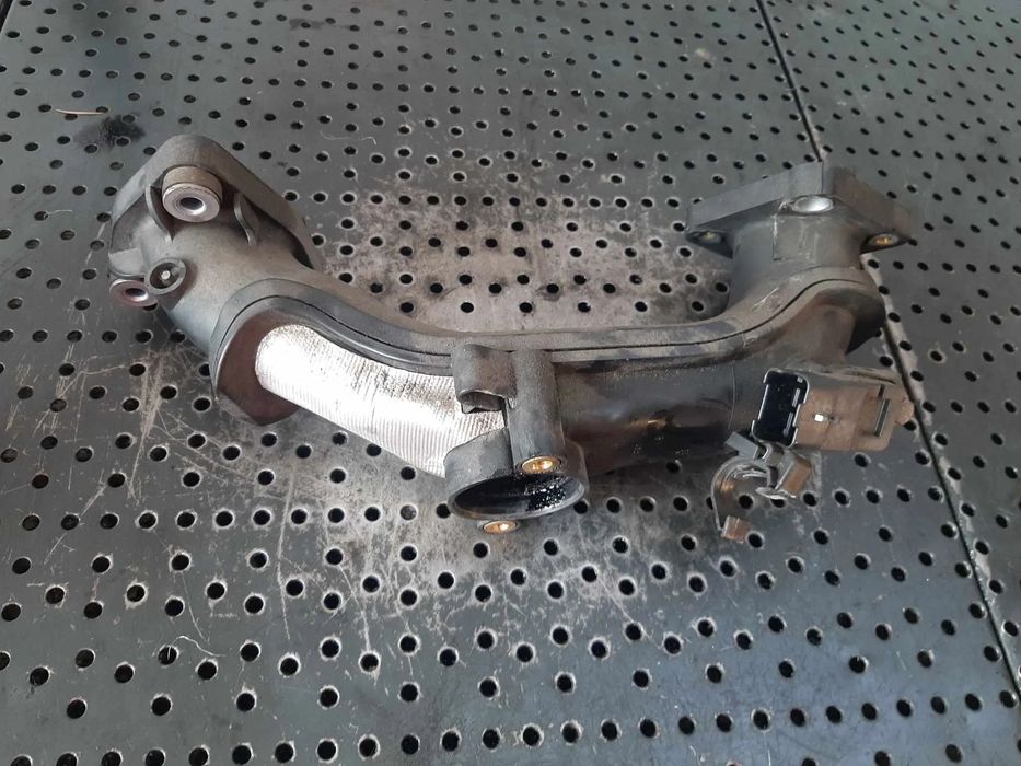 Tubulatura intercooler cu senzor 1.6 tdci citroen c3 c4 peugeot 307 308 2008 partner 9674942380