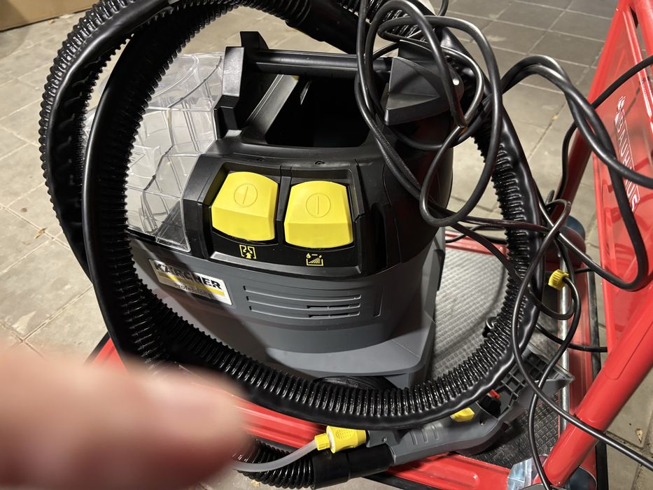 Прахосмукачка Kärcher Puzzi 8/1 Екстрактор