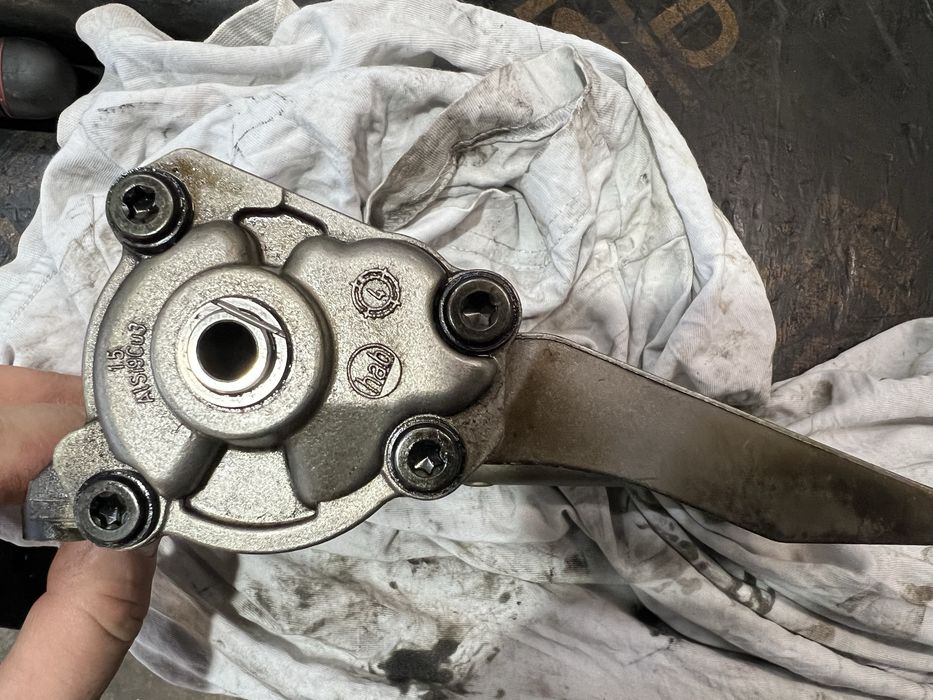 Маслена помпа за BMW M57-двигател