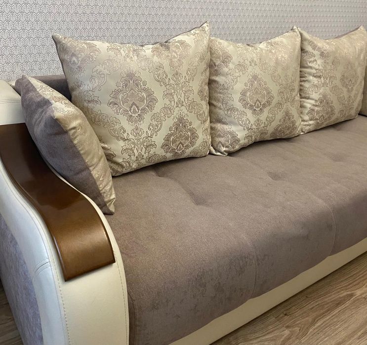 Продам в отличном состоянии диван