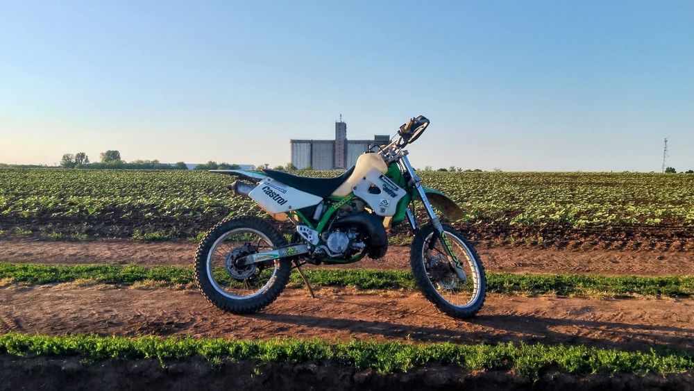 Kawasaki 220 kdx