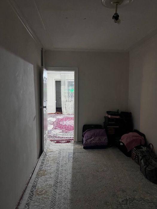 Квартира метро Буюк Ипак Йули 3/5/5 70 м2