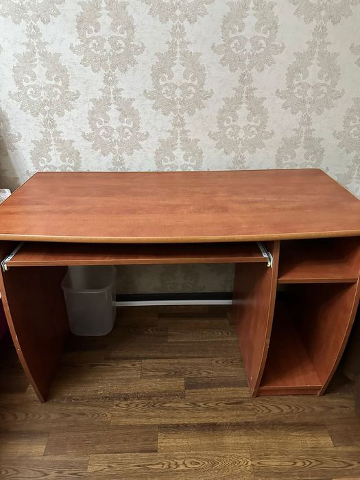 Письменный рабочий стол