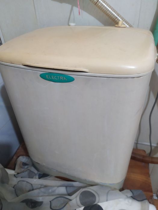 Машинка малютка  в отличном состоянии