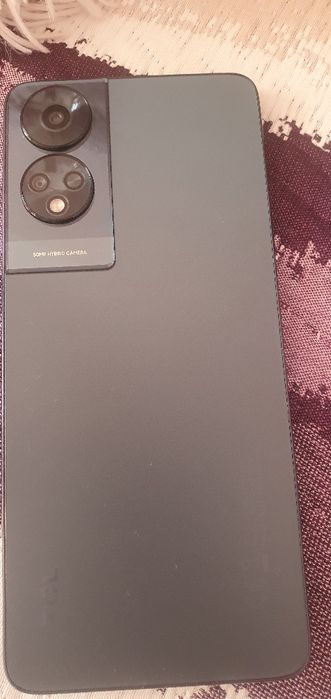 TCL 50 5G.  8GB,4,4RAM 128GB.2броя
