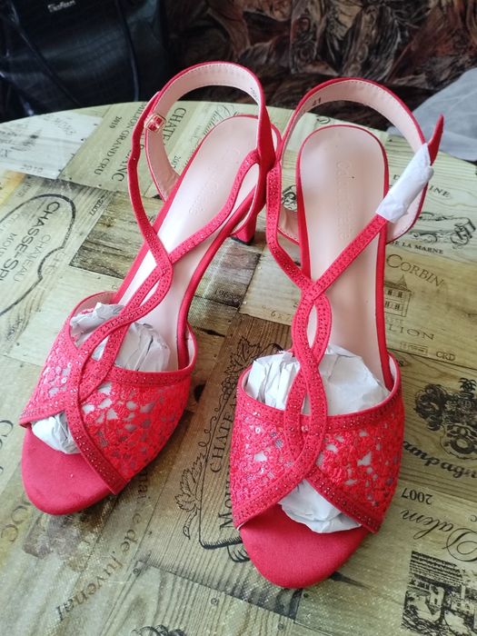 Дамски сандали нови номер 41