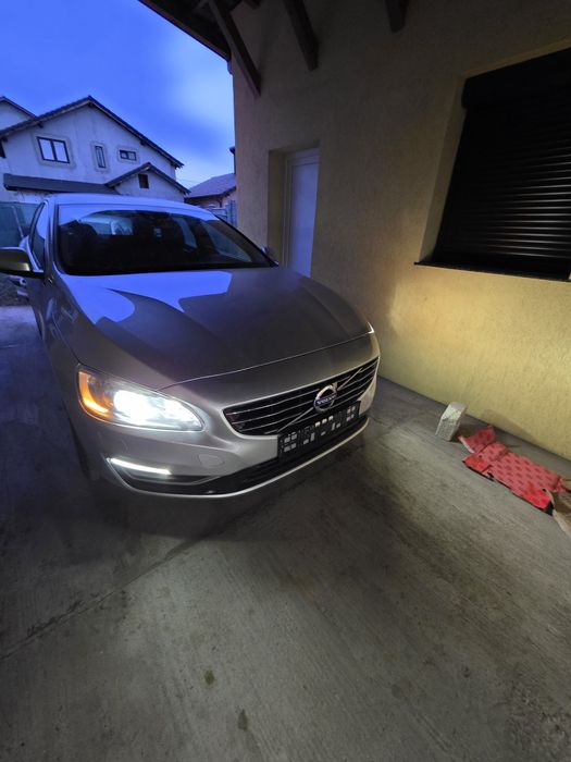 VOLVO V60 Plug in   Hibryd D6