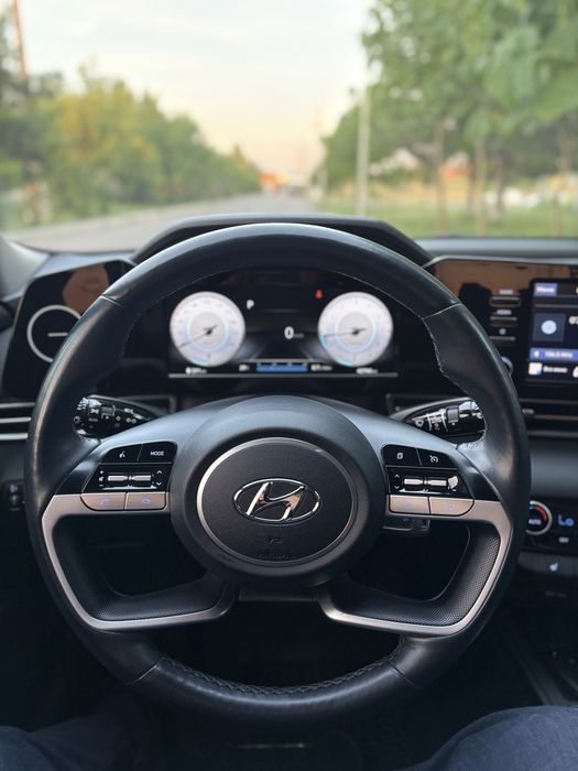 Elantra 2022 1.6