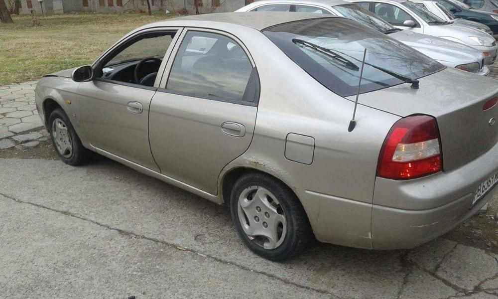 Kia Sephia/ Shuma Киа Сепия/Шума 1.5, 1999 година, 16 винтила на части