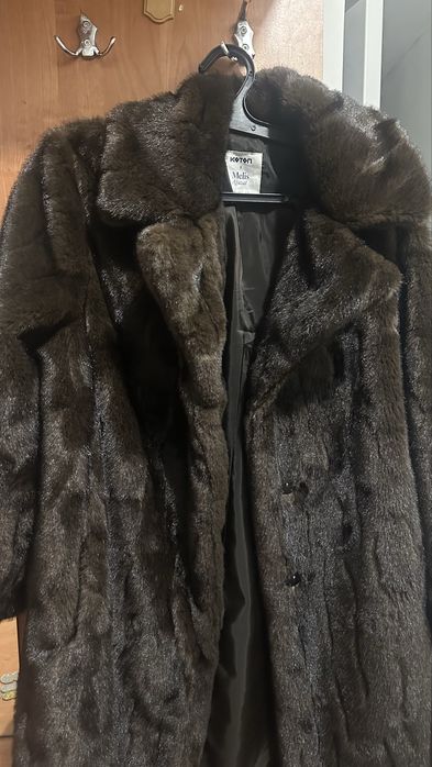 Продам эко-шубу новая