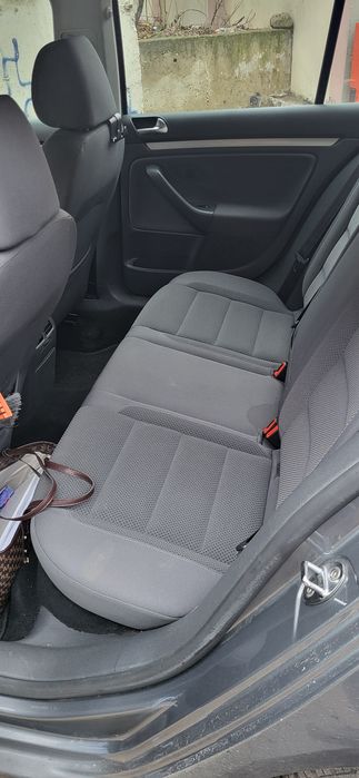 Продавам голф 5,  2.0тди