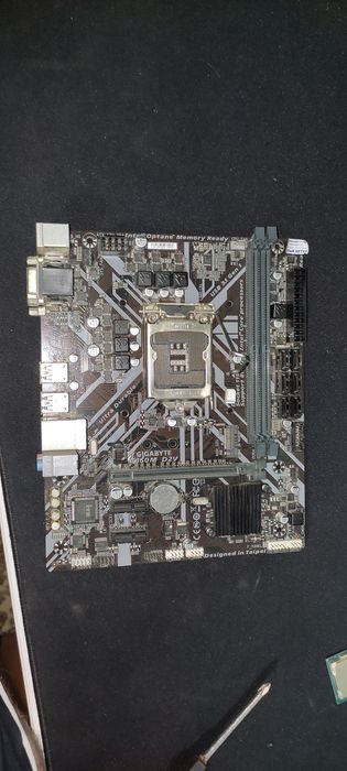 Мат плата gigabyte b360m d2v