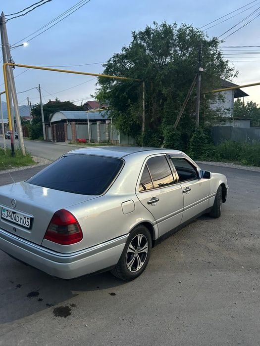 Mercedes C180 W202