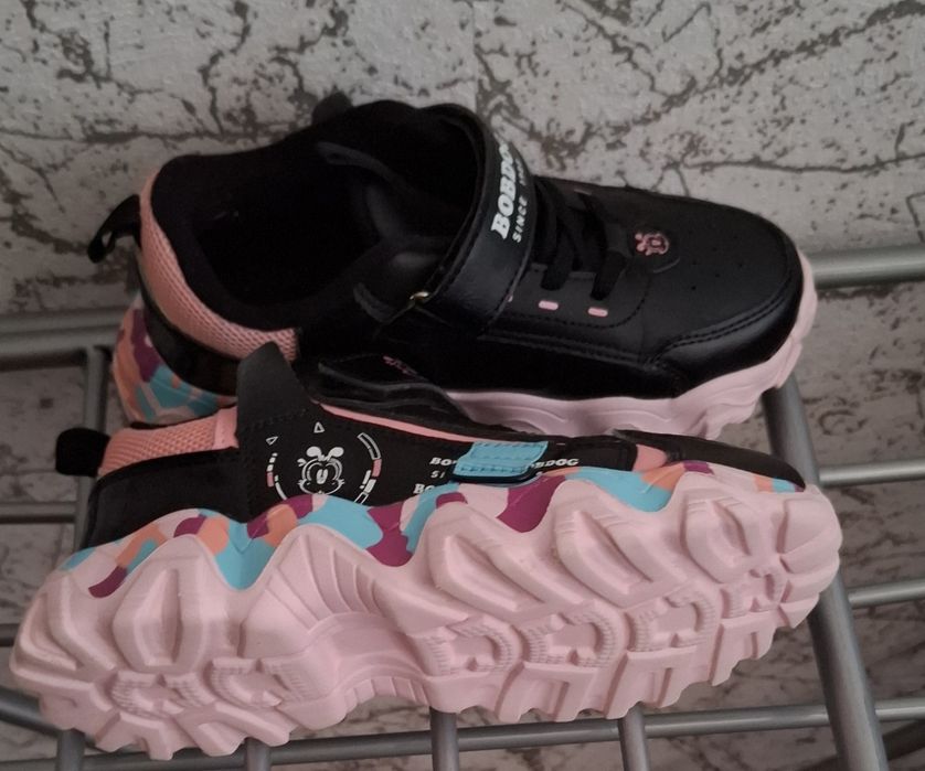 Кроссовки  демисезонные