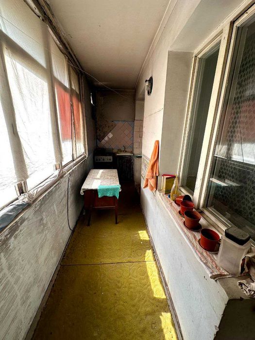 Белтепа  1хкомнатная  без ремонт   42м2 Продаётся  !!!