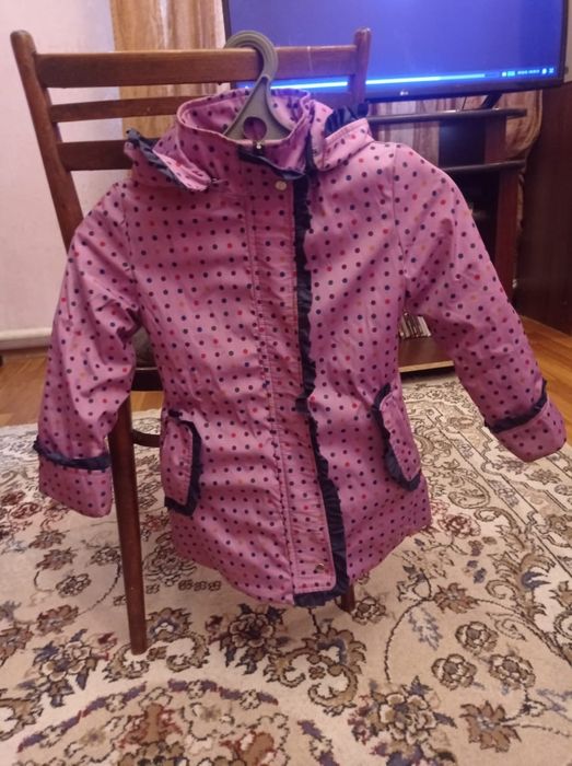 Плащ для девочки.  5-7 лет