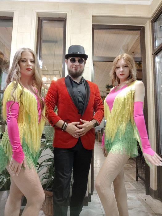 Фокусник на ваше событие.