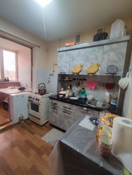 Tezda kvartira sotiladi